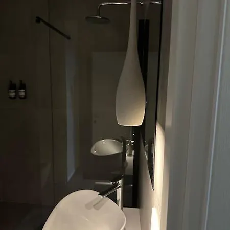 Ral 02 Apartment *